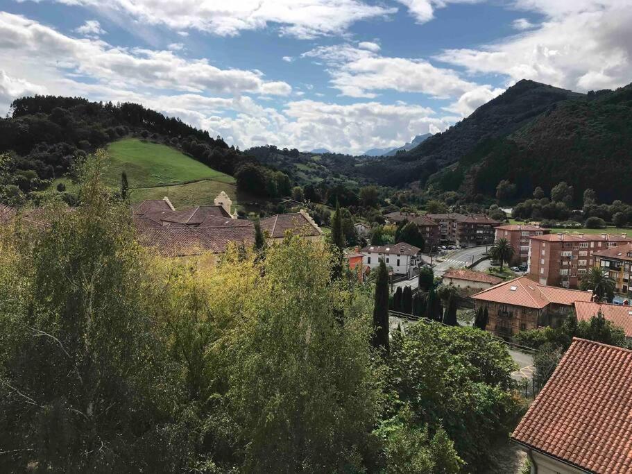 림피아스 Precioso Atico Con Parking Privado. Vistas Al Rio 아파트 외부 사진